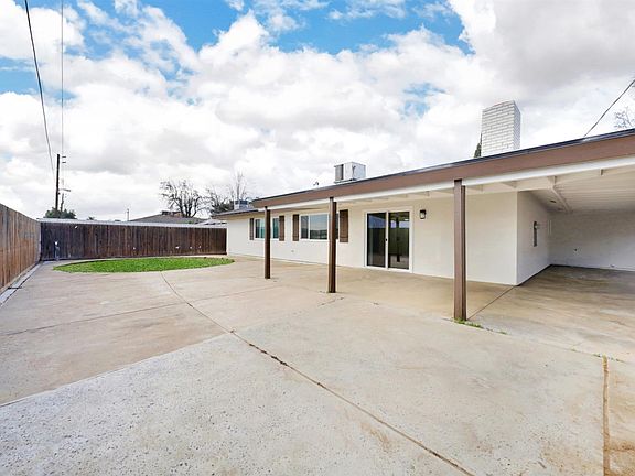 3rd image of 2519 Holladay Ave