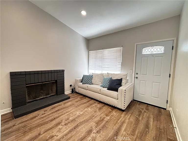 14890 Lavender Ln — Photo 2