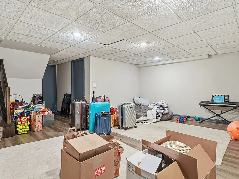 272 Hudson Ct — Photo 20