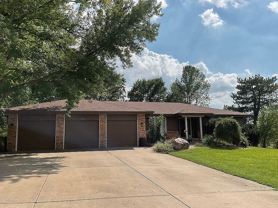 Spacious ranch on an acre