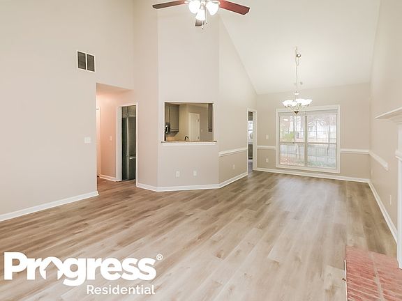 3rd image of 1005 Vineyard Walk