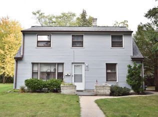 4052 N 100th St, Milwaukee, WI