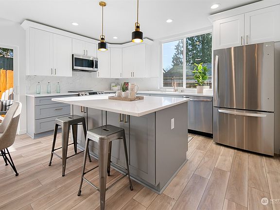 5th image of 7030 B Mary Avenue NW