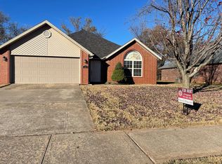 602 SW 18th St, Bentonville, AR 72712