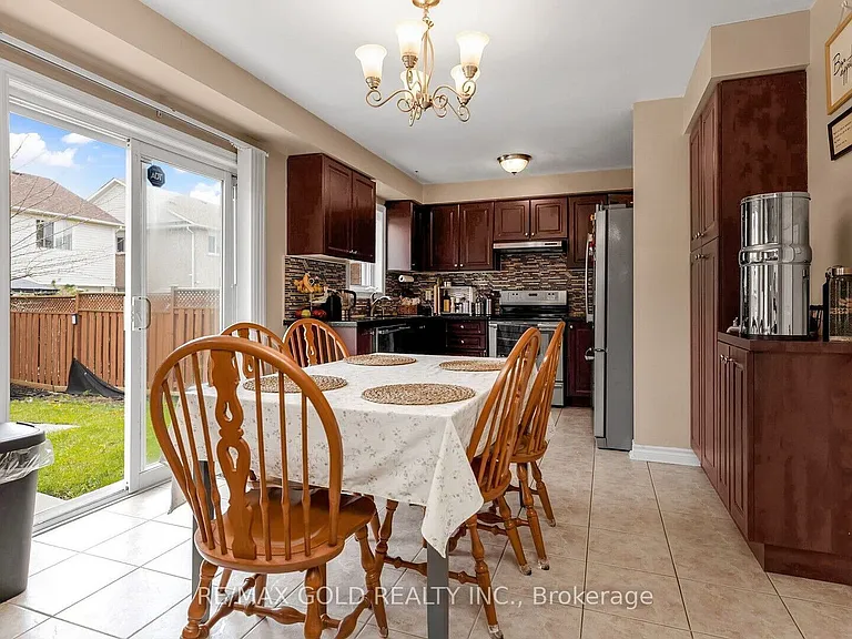 17 Echoridge Dr — Photo 31