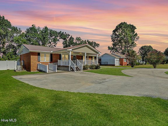4th image of 313 Timothy Road