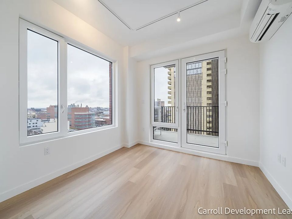 1st image of 931 Carroll St #1645