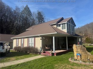 140 Baron St, Foster, WV 25081