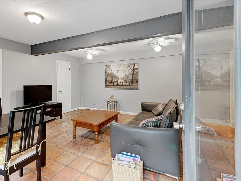 4010 Mandell St — Photo 6