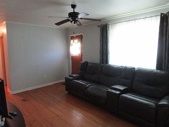 4th image of 2505 Carroll Ave SE