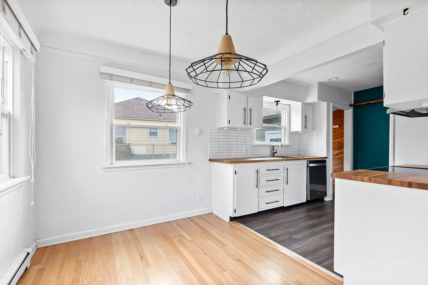 5935 NE 57th Ave — Photo 3