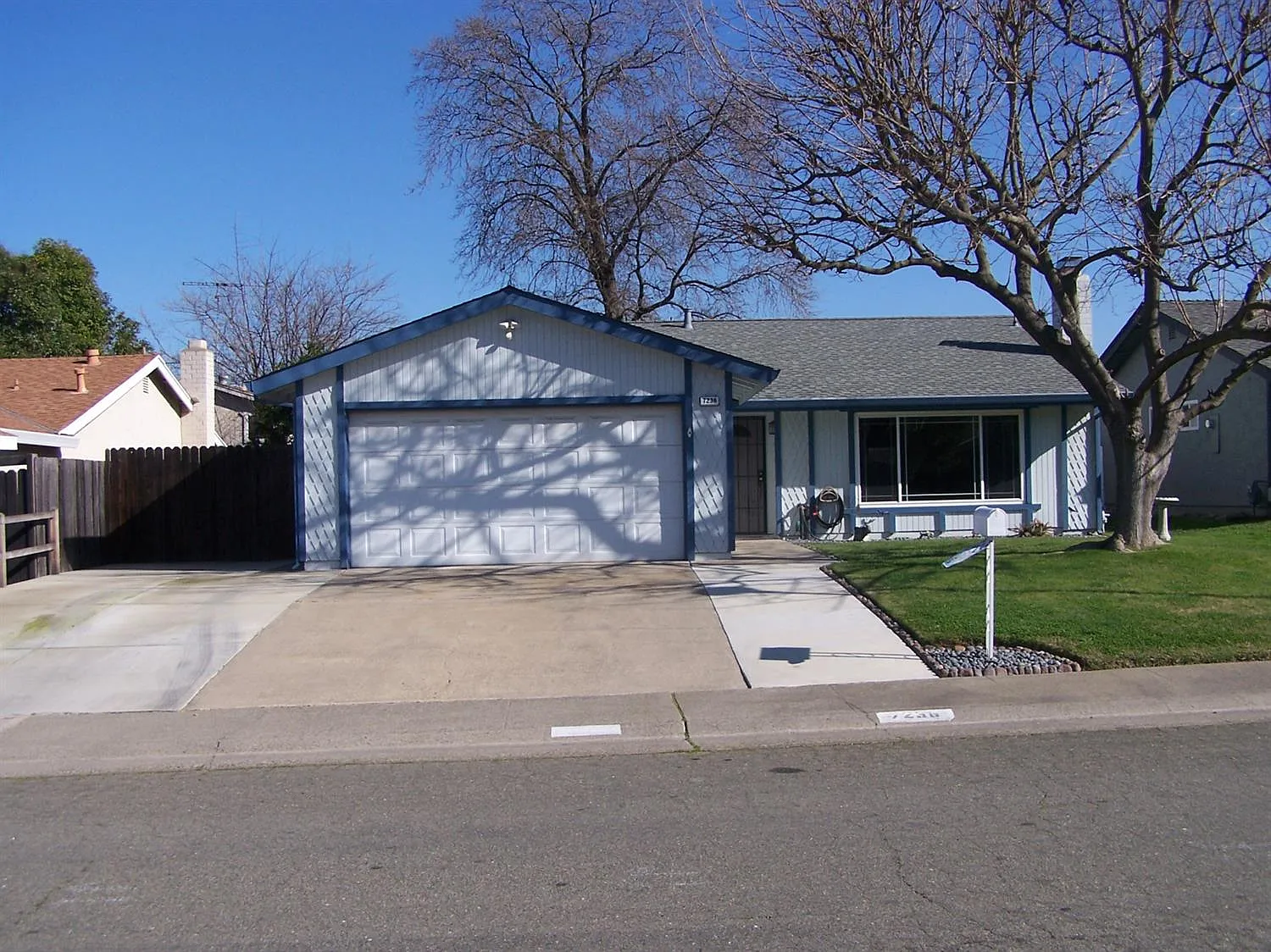 7236 Catboat Cir photo 1