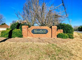 7904 Merrick Ct, Greensboro, NC 27409