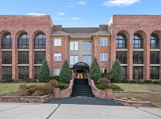 14316 E Conway Meadows Ct #101, Chesterfield, MO
