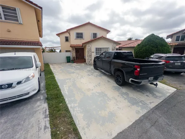 943 SW 135th Ct, Miami, FL 33184