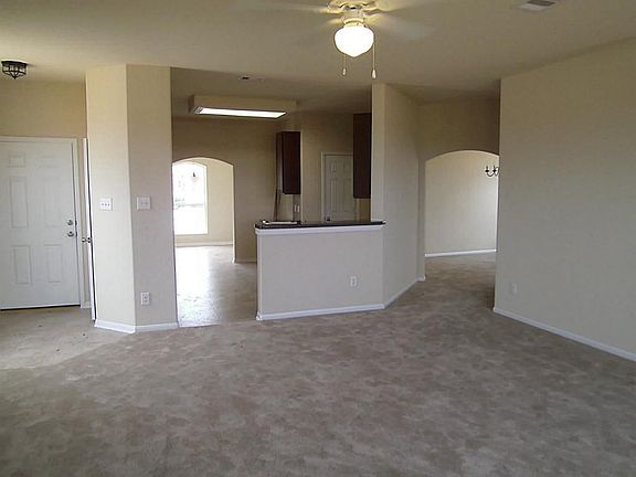 2nd image of 14711 Isle Of Pines Ct