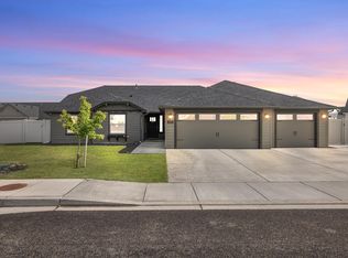3870 Curtis Dr, West Richland, WA 99353