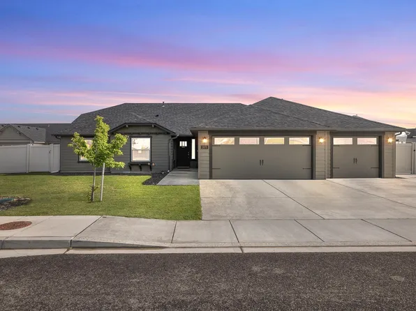 3870 Curtis Dr, West Richland, WA 99353