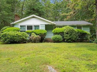 87 Lakeview St, Sharon, MA 02067