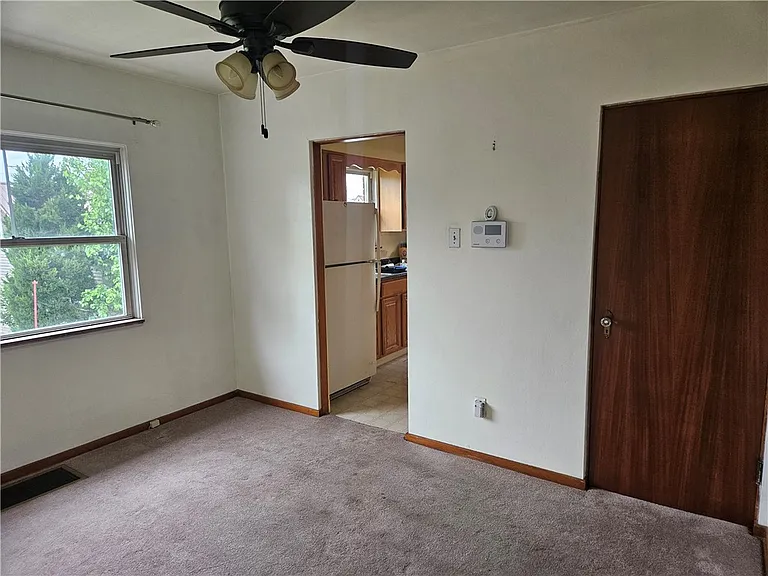 706 Upston St #FRONT — Photo 13