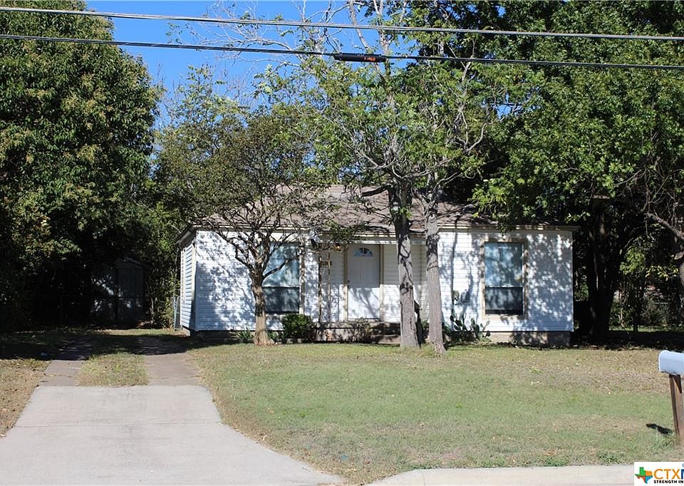 1st image of 1105 E Avenue G