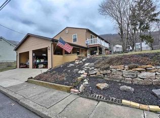 300 Pottsville St, Lykens, PA 17048