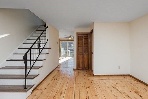 3rd image of 33 Robins St Unit 33