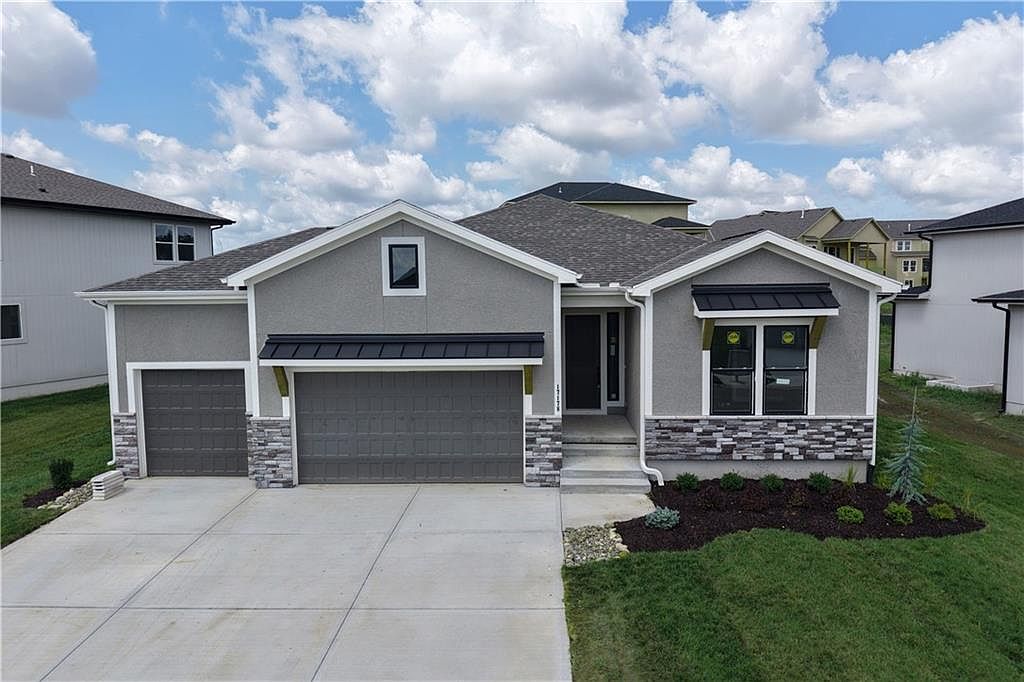 17178 S Heatherwood St, Olathe, KS 66062 | Zillow