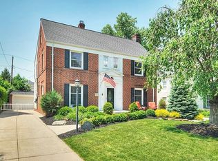 240 Cornwall Rd, Rocky River, OH 44116