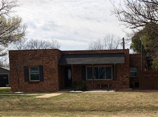 51023 S County Road 253, Fairview, OK 73737