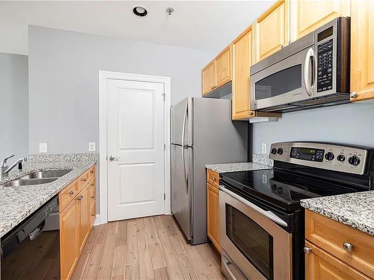 325 E Paces Ferry Rd NE #706 — Photo 8