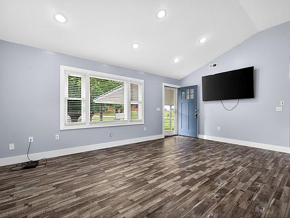 5th image of 175 Epperson Ave