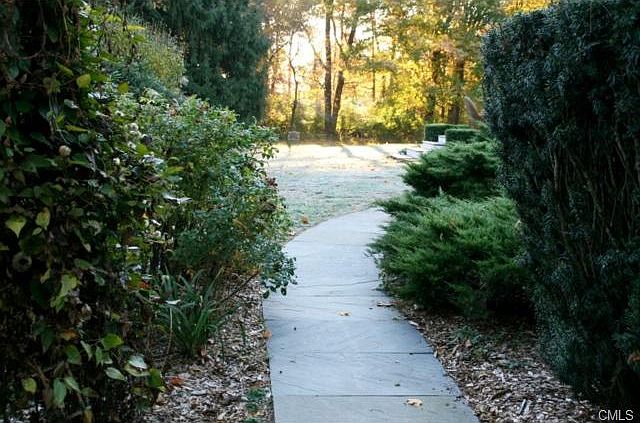 2nd image of 23 Old Belden Hill Rd