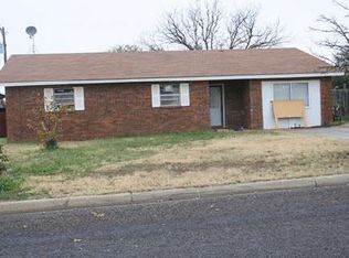 502 SW 18th St, Seminole, TX 79360