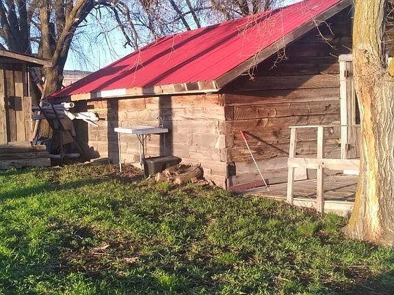 2nd image of 33443 Fox Ln
