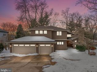 100 Saint Vincent Ct, Cherry Hill, NJ 08003