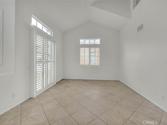 5th image of 3874 Polk St Unit F