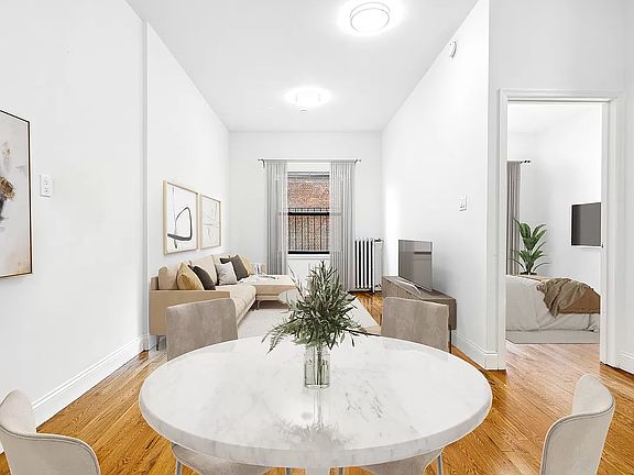 4th image of 306 Saint James Pl #3R