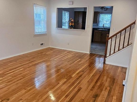 4th image of 610 Myrtle Ave