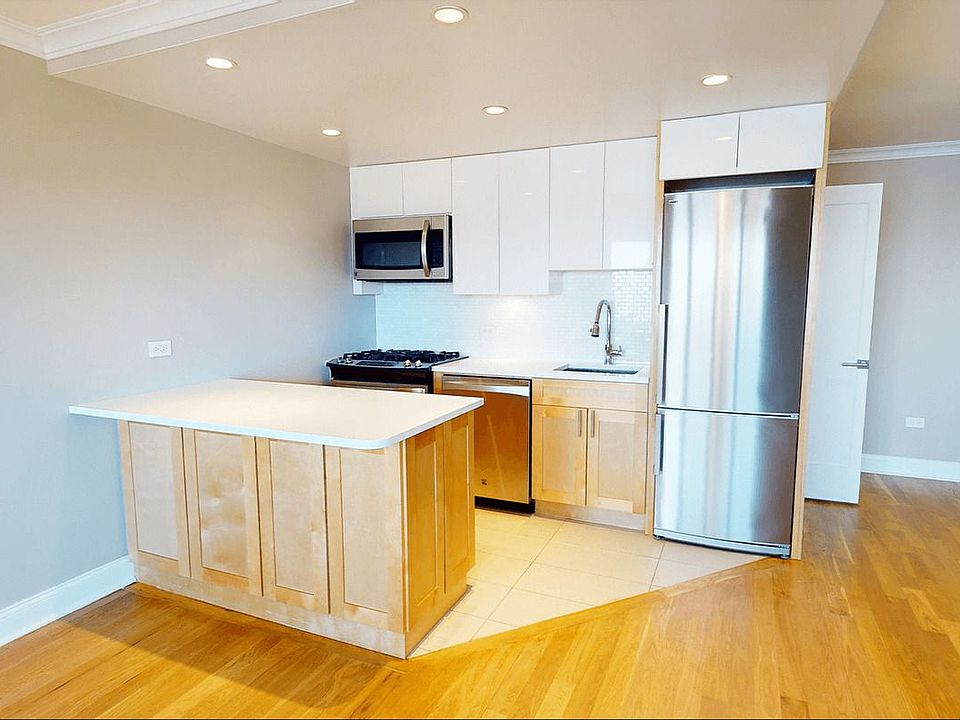 1st image of 310 Greenwich St APT 24h