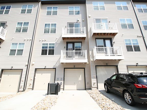2nd image of 12376 Azure Ln