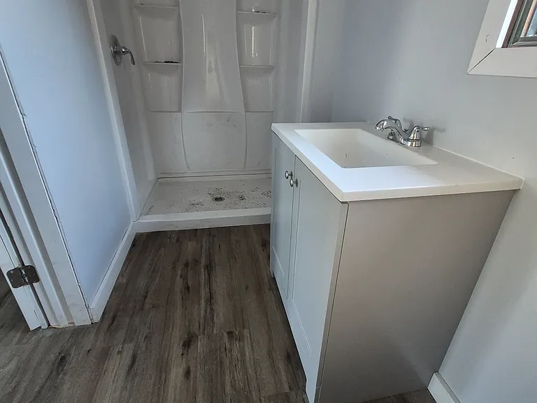 408 Keystone St #1 — Photo 15