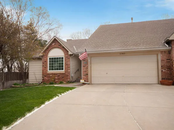 2340 N Lighthouse Cove St, Wichita, KS 67205