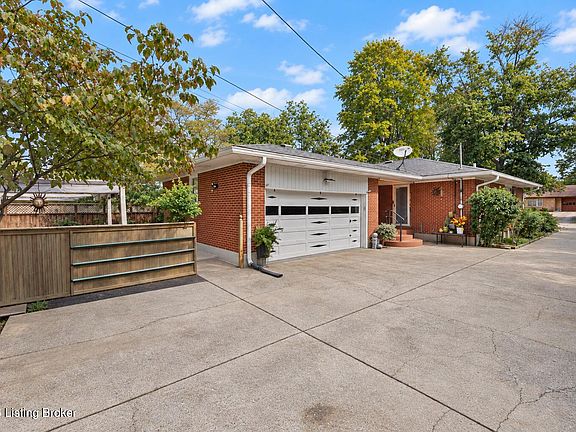 5th image of 1902 Wesley Ave
