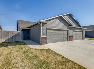 421 S Longbranch Dr, Maize, KS 67101