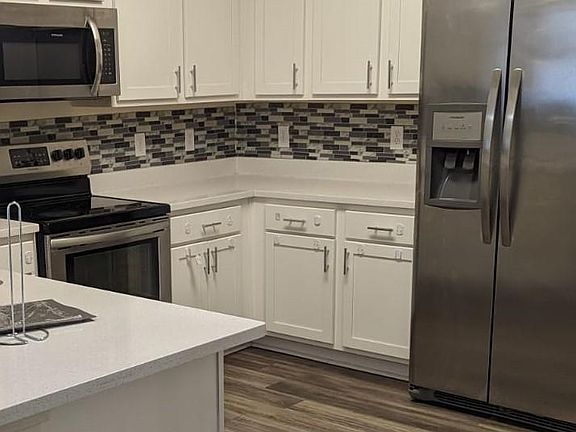5th image of 4974 Key Lime Dr Unit 302