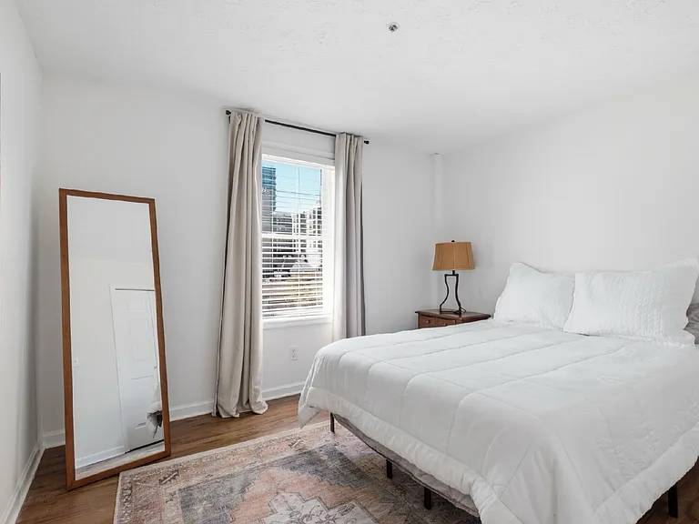 1808 State St #311 — Photo 10