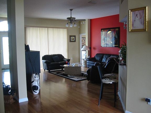 4th image of 14904 Greeley Dr