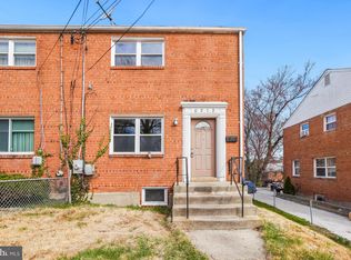 6212 Carters Ln, Riverdale, MD 20737