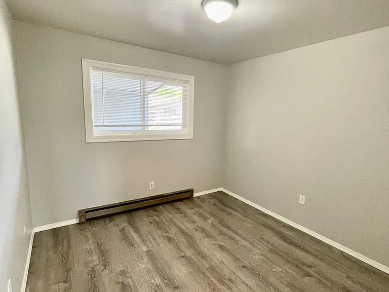 516 NW Bailey Ave #9 — Photo 9